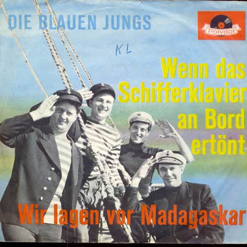 Blauen Jungs - #Wenn das Schifferklavier an Bord ertnt